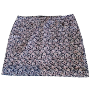 2/25 Banana Republic Pencil Skirt Navy White and Red Floral pattern EUC Sz 10